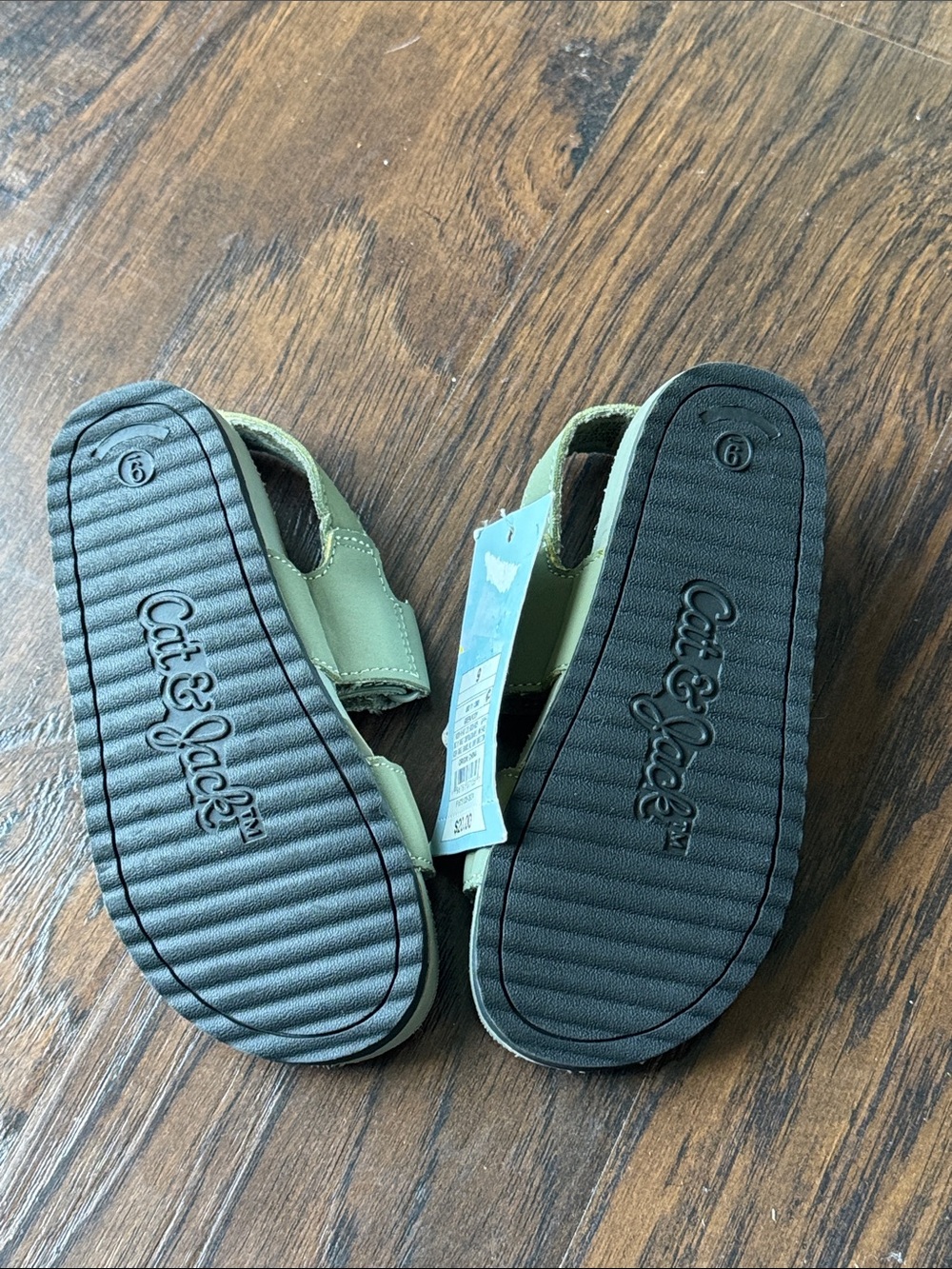 Cat & Jack Olive Sport Sandals with Adjustable Straps - Picture 5 of 5
